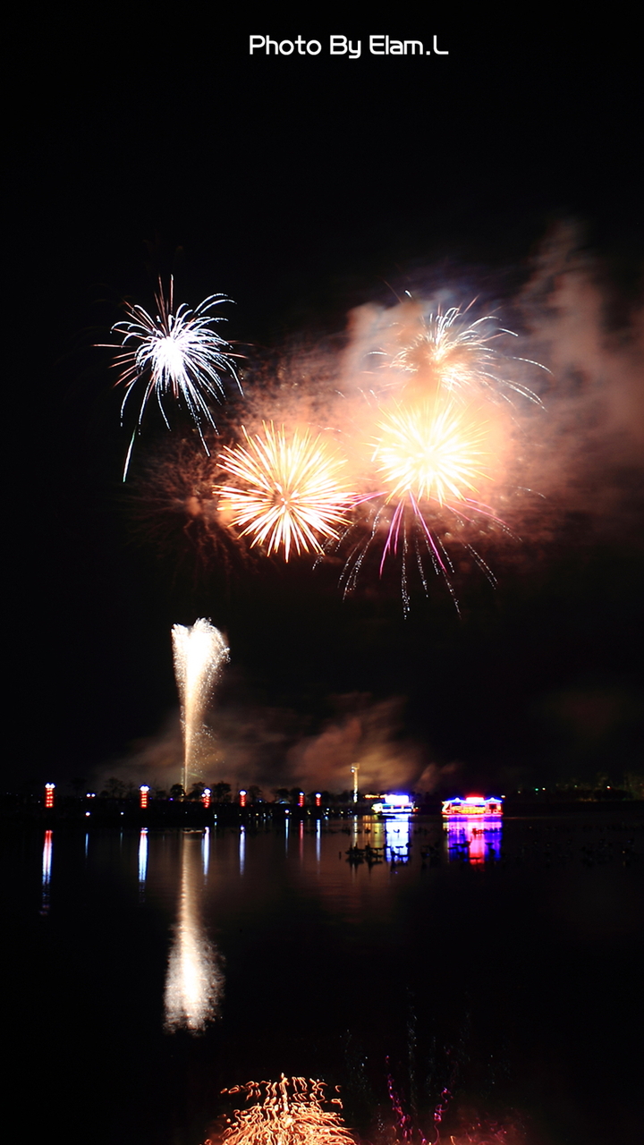 【2013阳江鸳鸯湖音乐喷泉 烟花摄影图片】广东省阳江市鸳鸯湖公园纪实摄影_以蓝原创_太平洋电脑网摄影部落