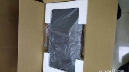 全新现代19寸超溥显示器-阳江二手电脑